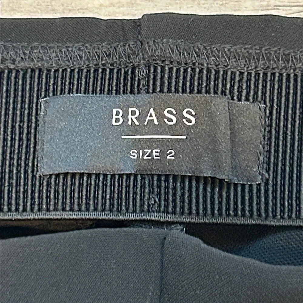 BRASS pleated straight leg ankle pants in black size 2